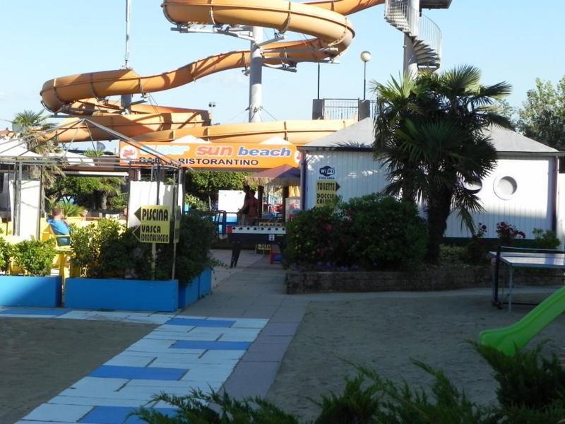 Hotel Admiral เชเซนาติโก ภายนอก รูปภาพ